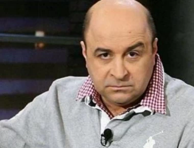 Επιστρέφει με σκετς αλά Μητσικώστα: Σε ποιο κανάλι έκλεισε ο Μάρκος Σεφερλής